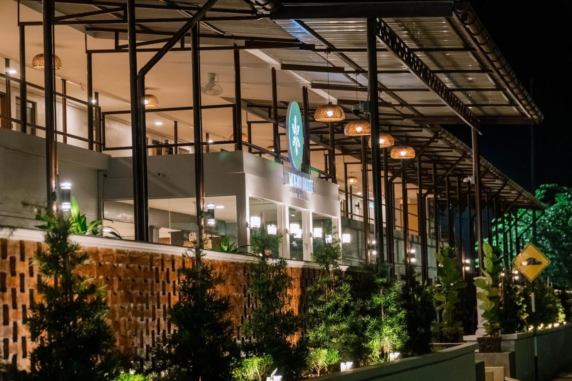 Mulyo Hotel Port Dickson Exteriör bild